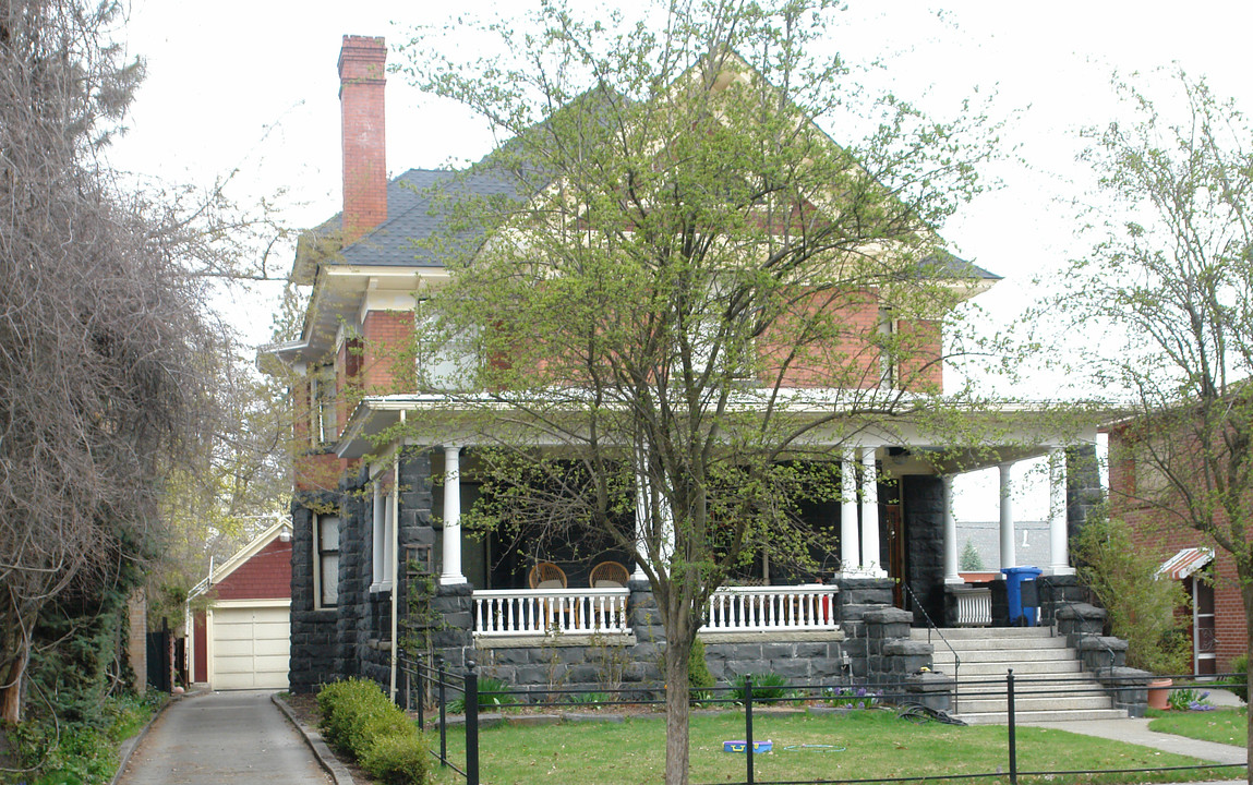 2118 W 2nd Ave in Spokane, WA - Foto de edificio