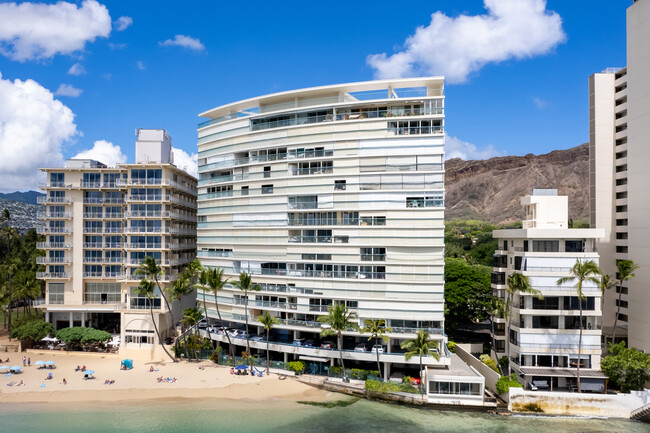 Sans Souci in Honolulu, HI - Building Photo - Building Photo