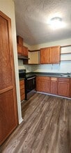 138 Laurel St in Lake Jackson, TX - Building Photo - Building Photo