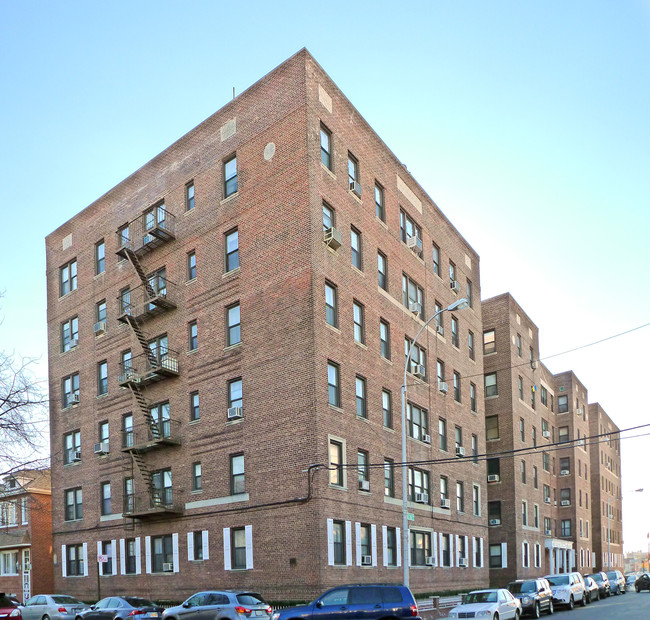 2775 E 16th St in Brooklyn, NY - Building Photo - Building Photo