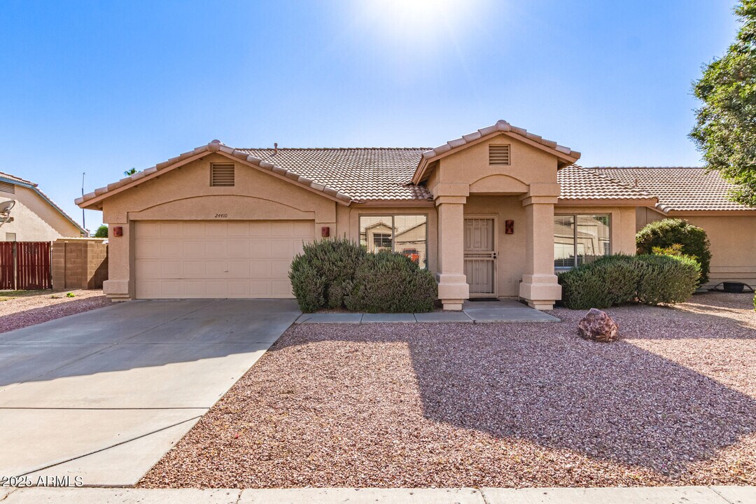 24410 N 39th Ave in Glendale, AZ - Building Photo