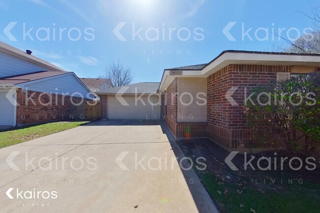 property at 2805 Forest Creek Dr