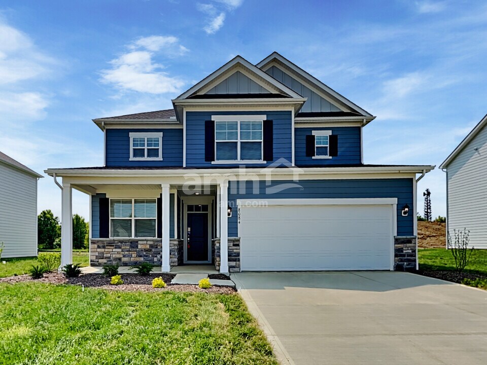 8084 Rapala Ln in Pickerington, OH - Foto de edificio