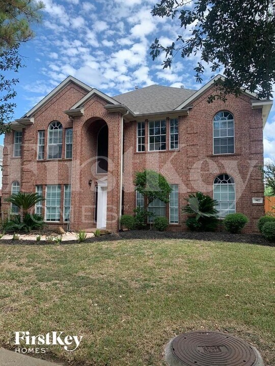 902 Rock Springs Dr in Richmond, TX - Building Photo