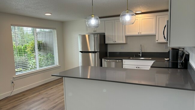 7800 Stinson Ave, Unit 11 in Gig Harbor, WA - Building Photo - Building Photo