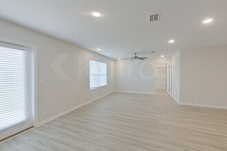 328 Monarch Ln in Pensacola, FL - Building Photo - Building Photo