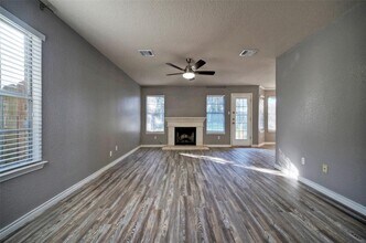 1319 Strickland Dr in Austin, TX - Building Photo - Building Photo