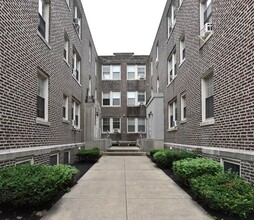 Yorkshire Court in Drexel Hill, PA - Foto de edificio - Building Photo