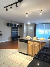2415 W Harrison St in Chicago, IL - Building Photo - Building Photo