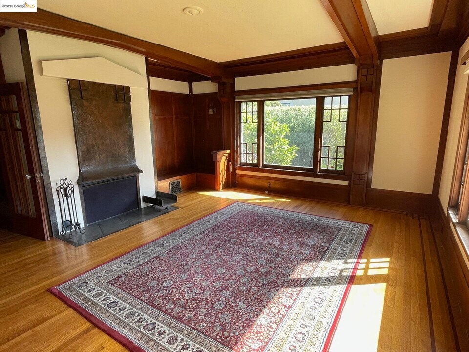 741 Haddon Pl in Oakland, CA - Building Photo