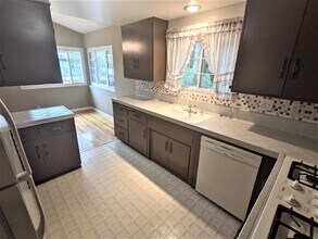 1001 N Ave 67 in Los Angeles, CA - Building Photo - Building Photo