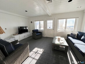 54 Milesfield Ave in Milford, CT - Building Photo - Building Photo