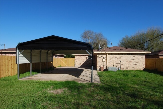 property at 4710 Pine St