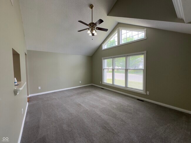 206 N Grant St in Edinburgh, IN - Building Photo - Building Photo
