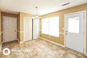 9439 Sleepy Hollow Ln, Unit 0609 in Jonesboro, GA - Foto de edificio - Building Photo