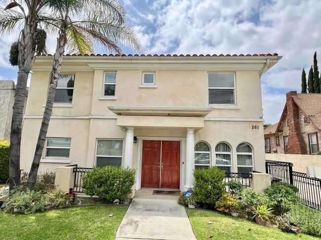 property at 261 N Craig Ave