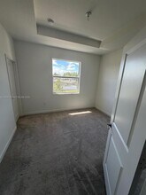 12148 NW 24th Pl in Miami, FL - Building Photo - Building Photo