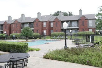 Oaklyn Apartment Homes in McKinney, TX - Foto de edificio - Building Photo