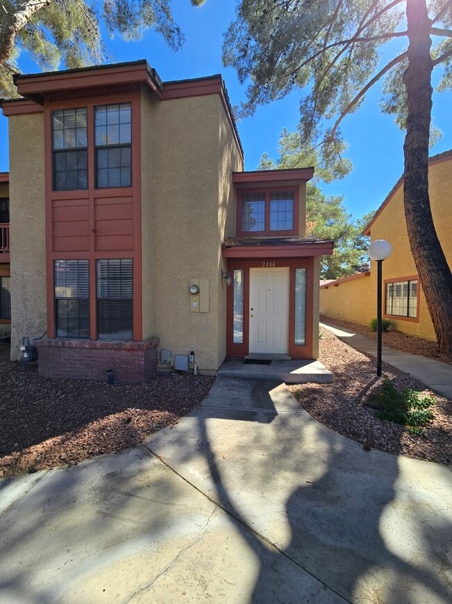 2444 Pickwick Dr in Henderson, NV - Building Photo - Building Photo