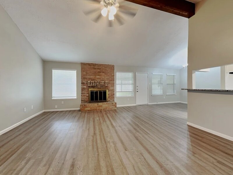 16515 Cairngorm Dr in Houston, TX - Building Photo