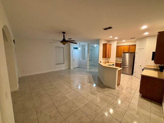 property at 2047 Estancia Cir