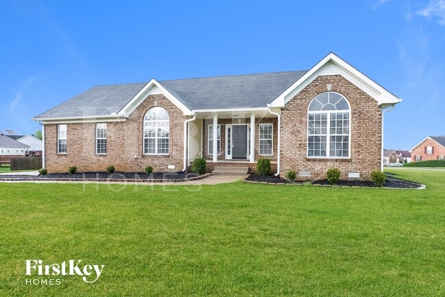 3350 Sunny Slope Dr in Clarksville, TN - Foto de edificio - Building Photo