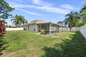 3152 Keswick Ct in Land O Lakes, FL - Foto de edificio - Building Photo