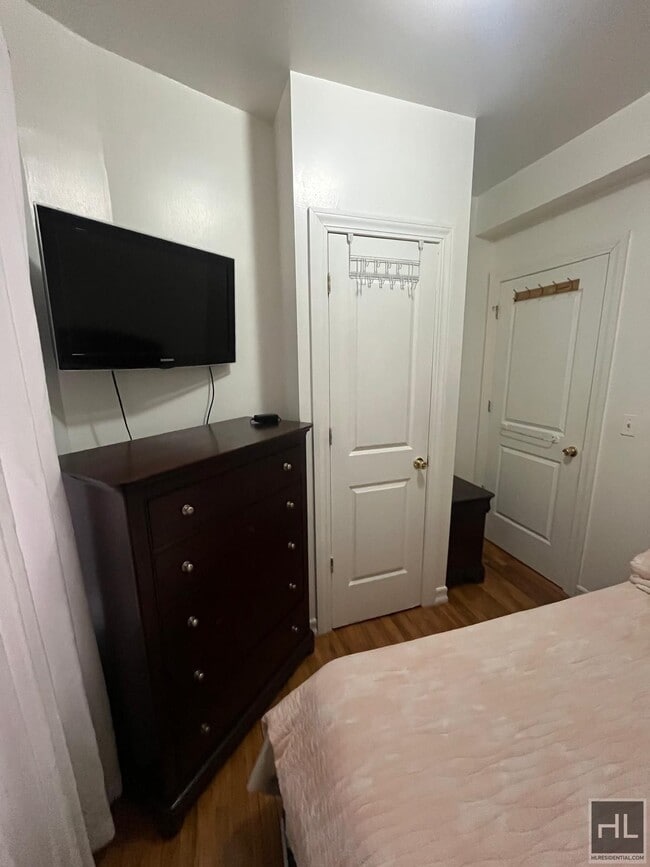 property at 553 W 144th St