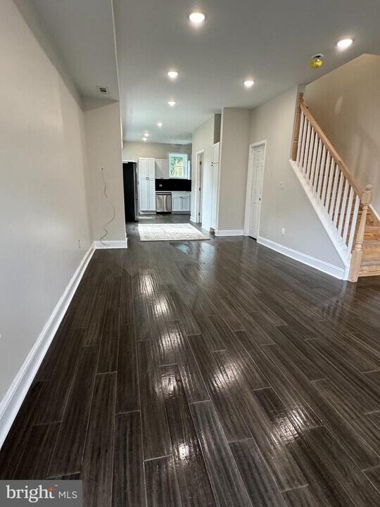 3515 Sunnyside Ave in Philadelphia, PA - Building Photo
