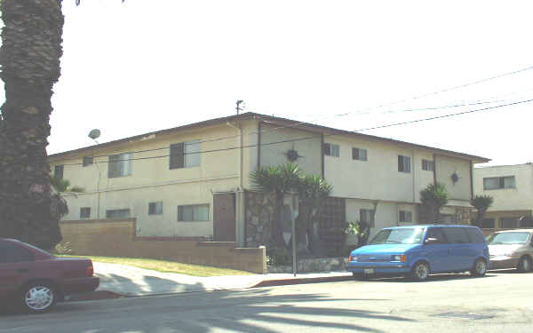 4750 Broadway in Hawthorne, CA - Building Photo - Building Photo