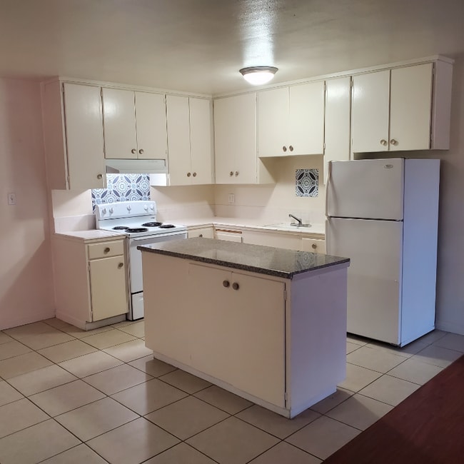 property at 1025 N Madison St
