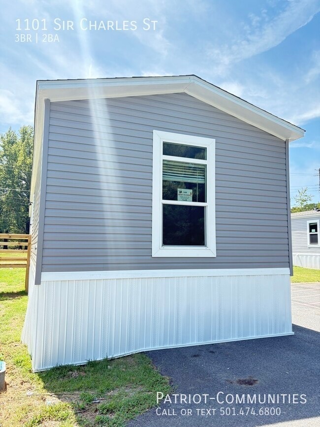 1101 Sir Charles St in Jacksonville, AR - Building Photo - Building Photo
