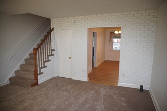 137 Riverthorn Rd in Middle River, MD - Building Photo - Building Photo