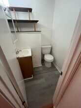 485 Hillside Ave, Unit APT A in Monroeville, PA - Building Photo - Building Photo