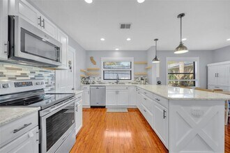 1081 Lake Weldona Dr in Orlando, FL - Building Photo - Building Photo