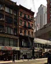 83 Chambers St in New York, NY - Building Photo - Building Photo