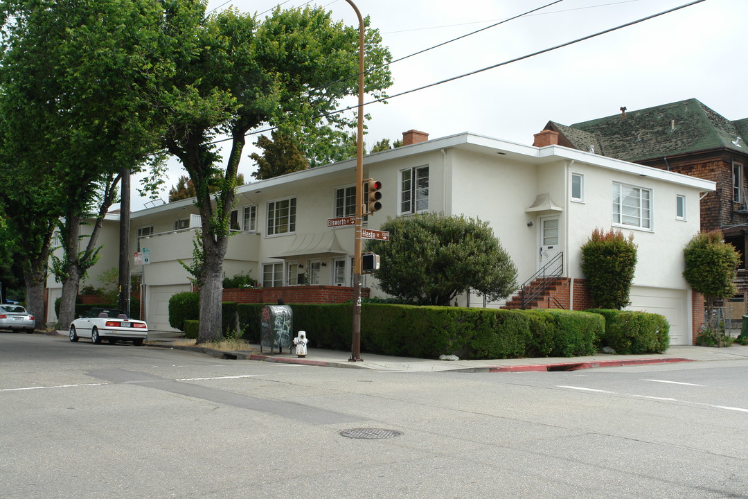 2417-2423 Ellsworth St in Berkeley, CA - Building Photo