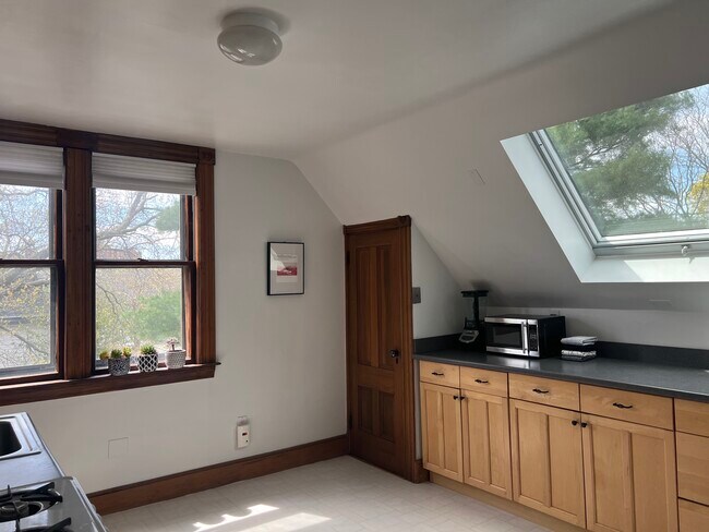 83 Orchard St in Cambridge, MA - Building Photo - Building Photo