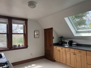 83 Orchard St, Unit 3 in Cambridge, MA - Foto de edificio - Building Photo