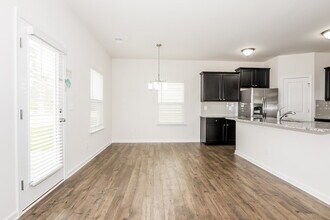 4327 Drifter Dr in Charlotte, NC - Building Photo - Building Photo