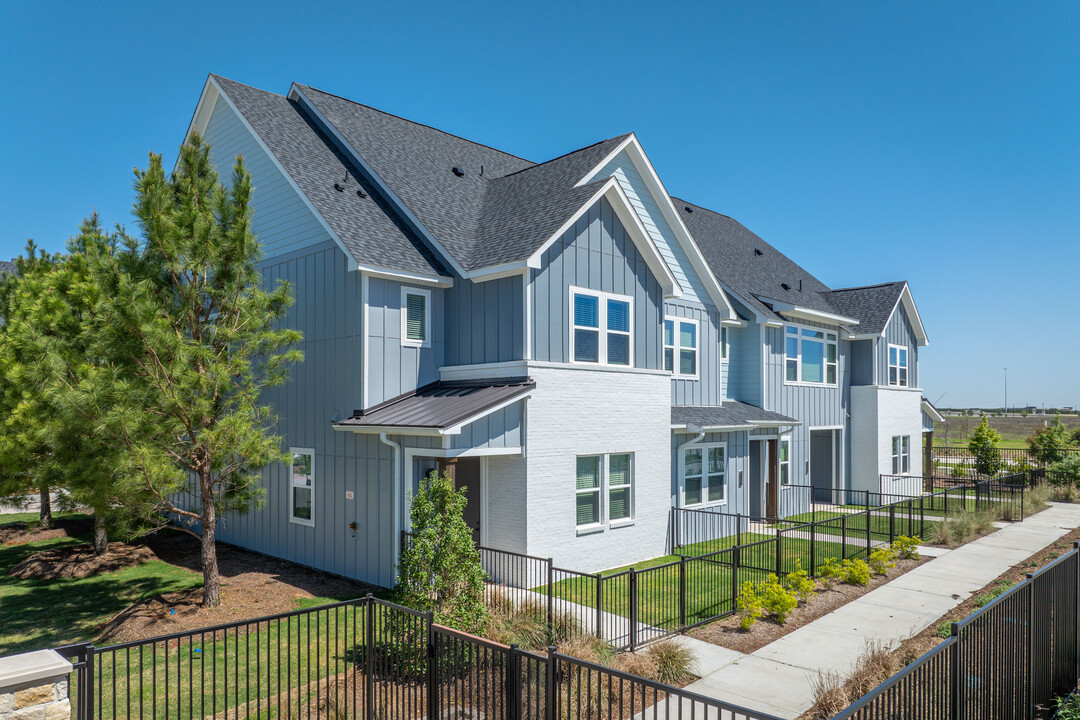 Wingspan at Bridgeland in Cypress, TX - Foto de edificio