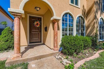 563 Clayton St in Denver, CO - Building Photo - Building Photo