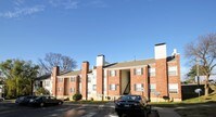 Building Photo - The Villas on Cantrell Apartments in Little Rock, Arkansas