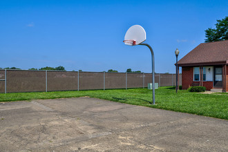 Moccasin Run in Galion, OH - Building Photo - Building Photo