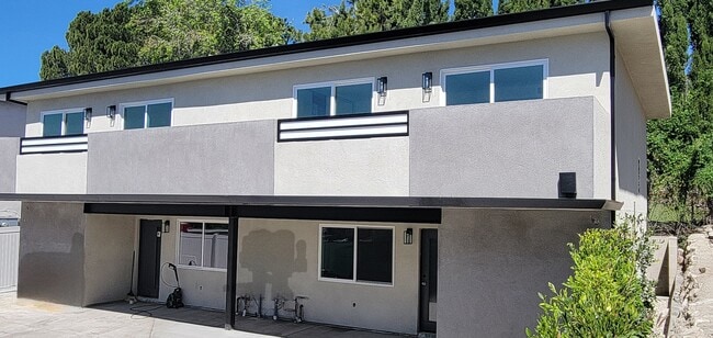 property at 2515 Foothill Blvd
