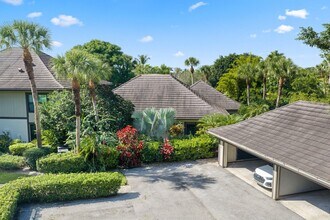 2835 Polo Island Dr in Wellington, FL - Building Photo - Building Photo