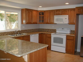 6221 Feral Ave in Agoura Hills, CA - Building Photo - Building Photo