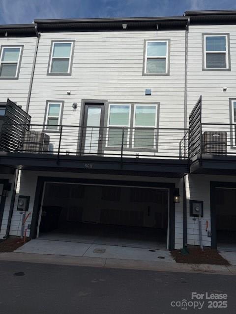 5011 Westmead Ln in Charlotte, NC - Building Photo