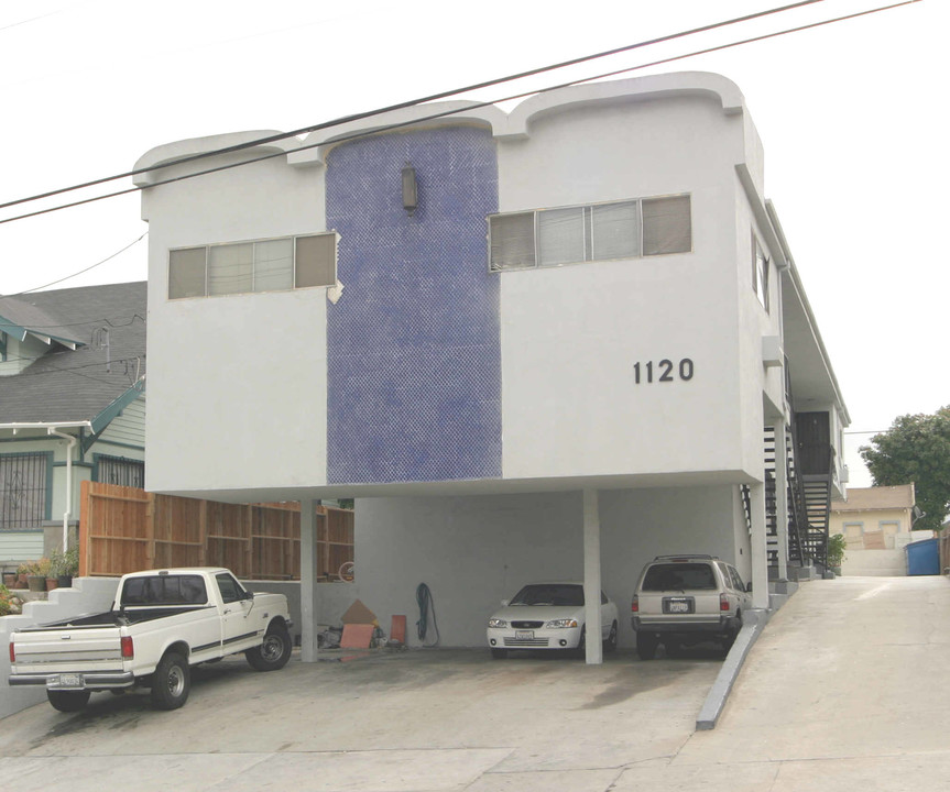 1120 S Harvard Blvd in Los Angeles, CA - Building Photo