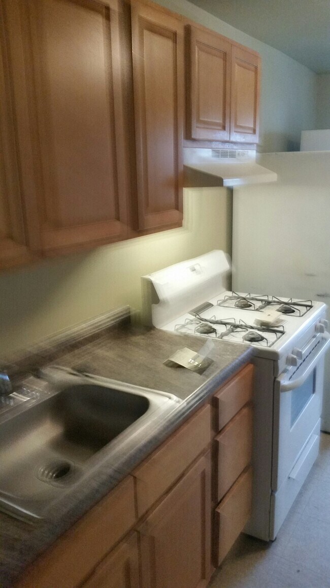 226 Maiden Ln Apartments and Nearby Marcus Hook Apartments For Rent